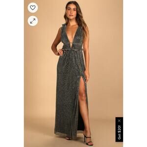 NWT Lulus Spotlight on You Black and Gold Metallic Maxi Dress womens size small